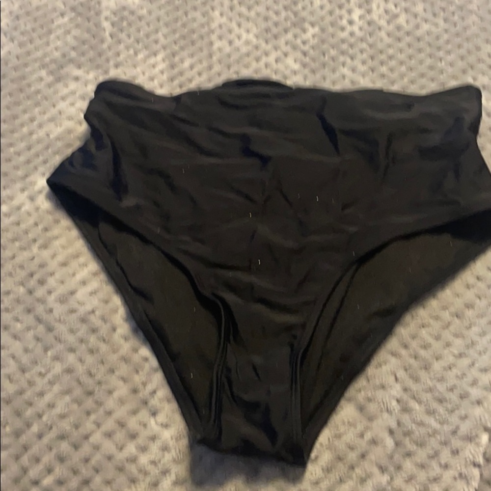 High wasted bikini bottoms